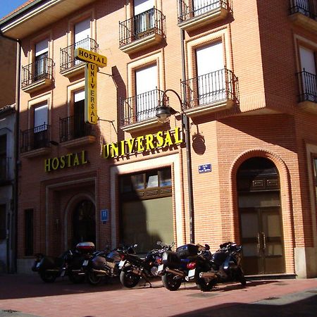 Hostal Universal Benavente Exterior photo