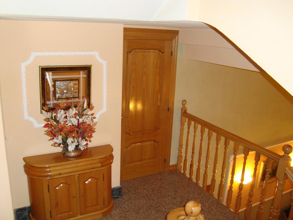 Hostal Universal Benavente Exterior photo